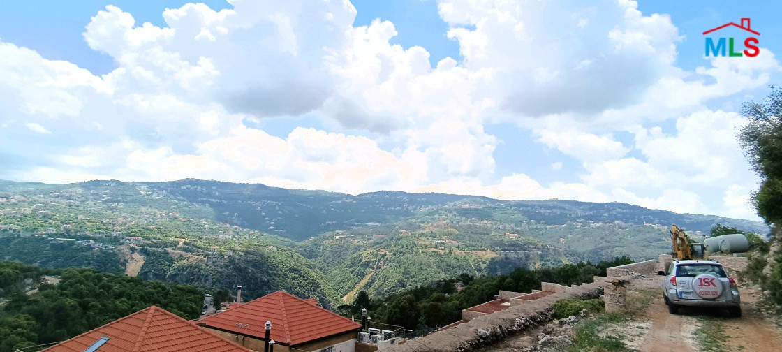 Land for Sale in Ajaltoun Valley