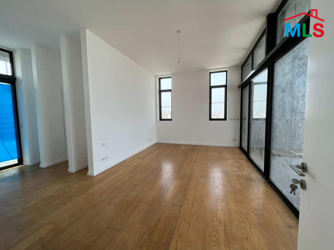Apartment with Amazing View in a High-Rise Tower for Sale in Achrafieh