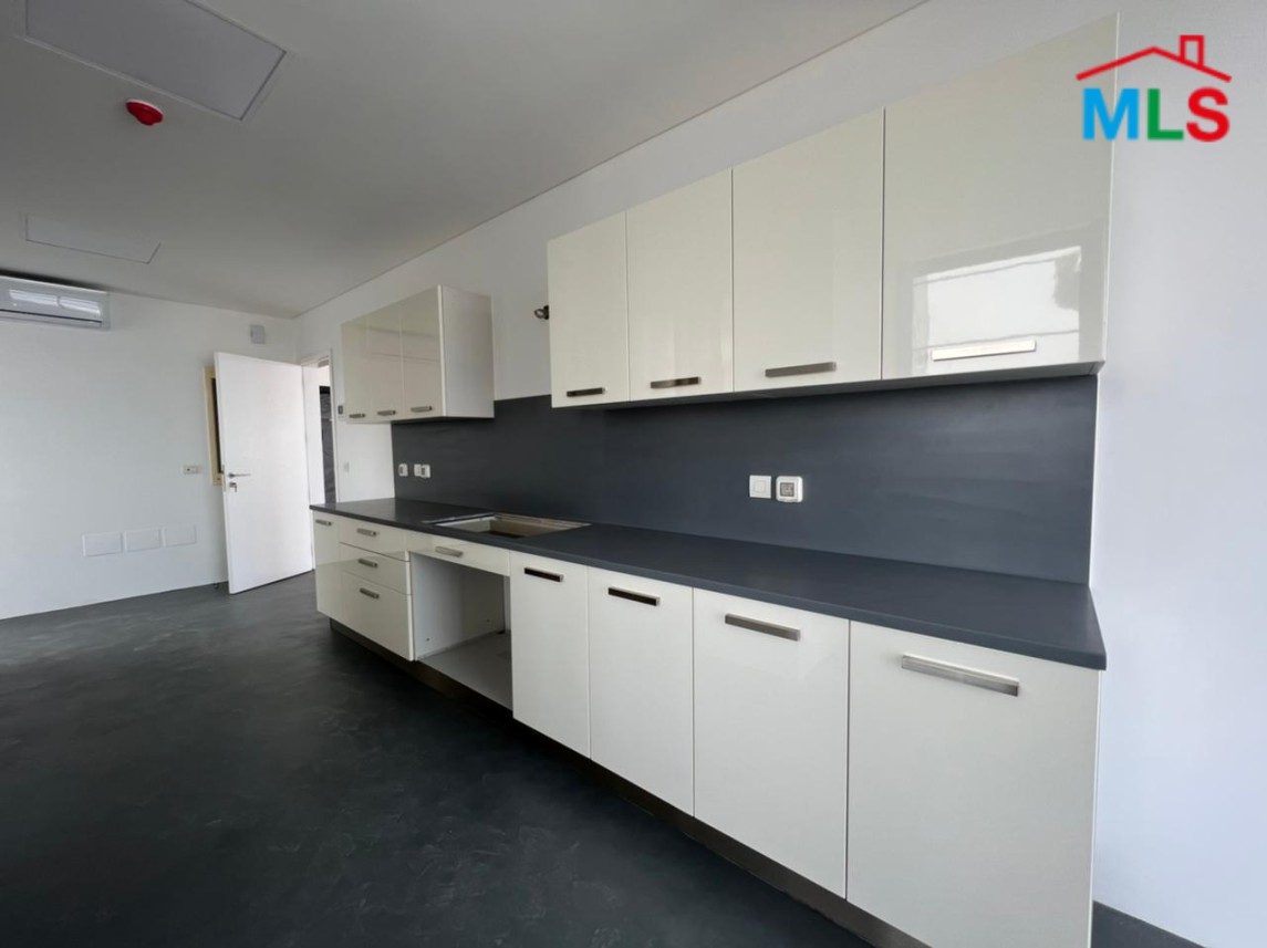 Apartment with Amazing View in a High-Rise Tower for Sale in Achrafieh