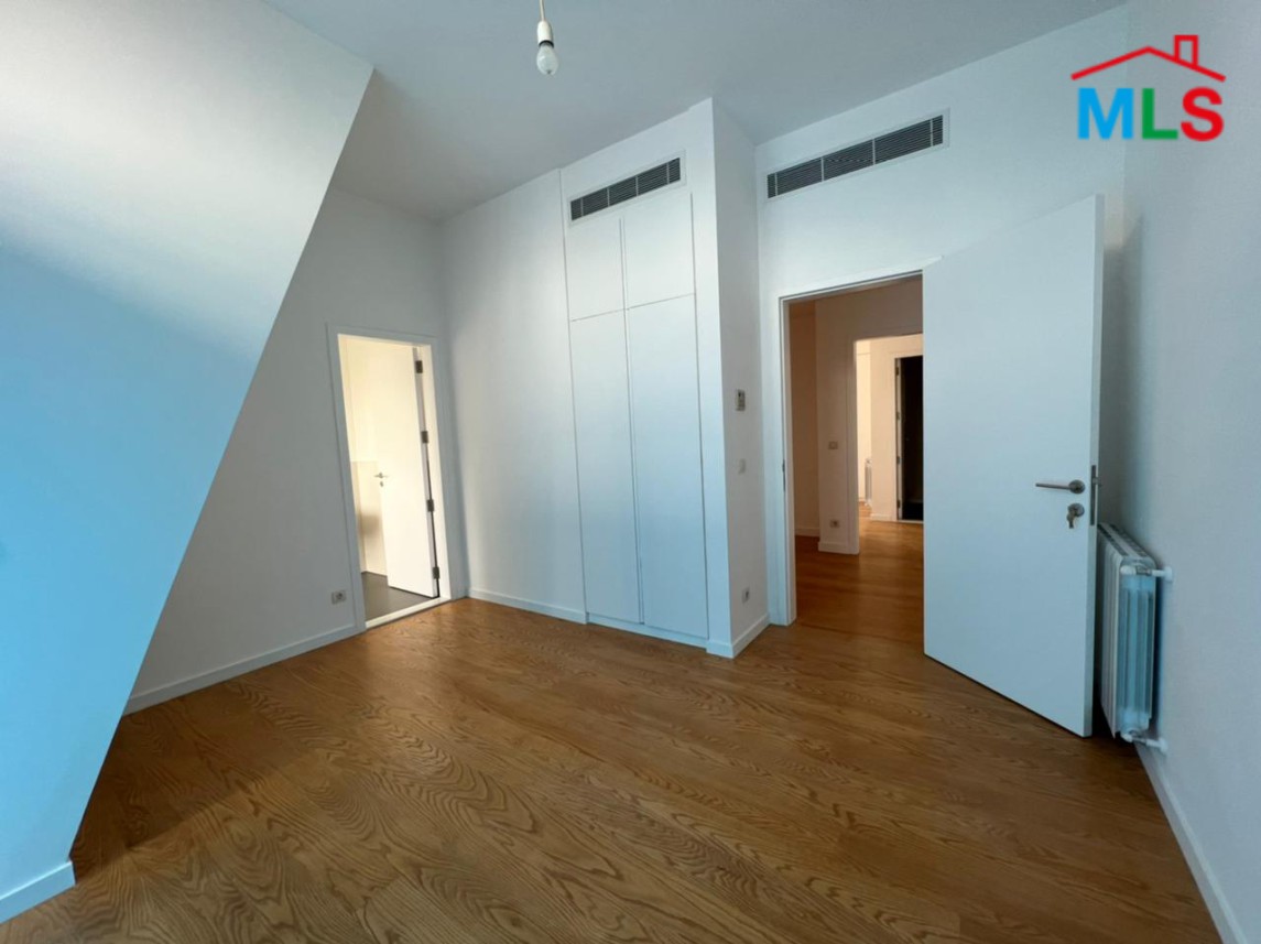Apartment with Amazing View in a High-Rise Tower for Sale in Achrafieh