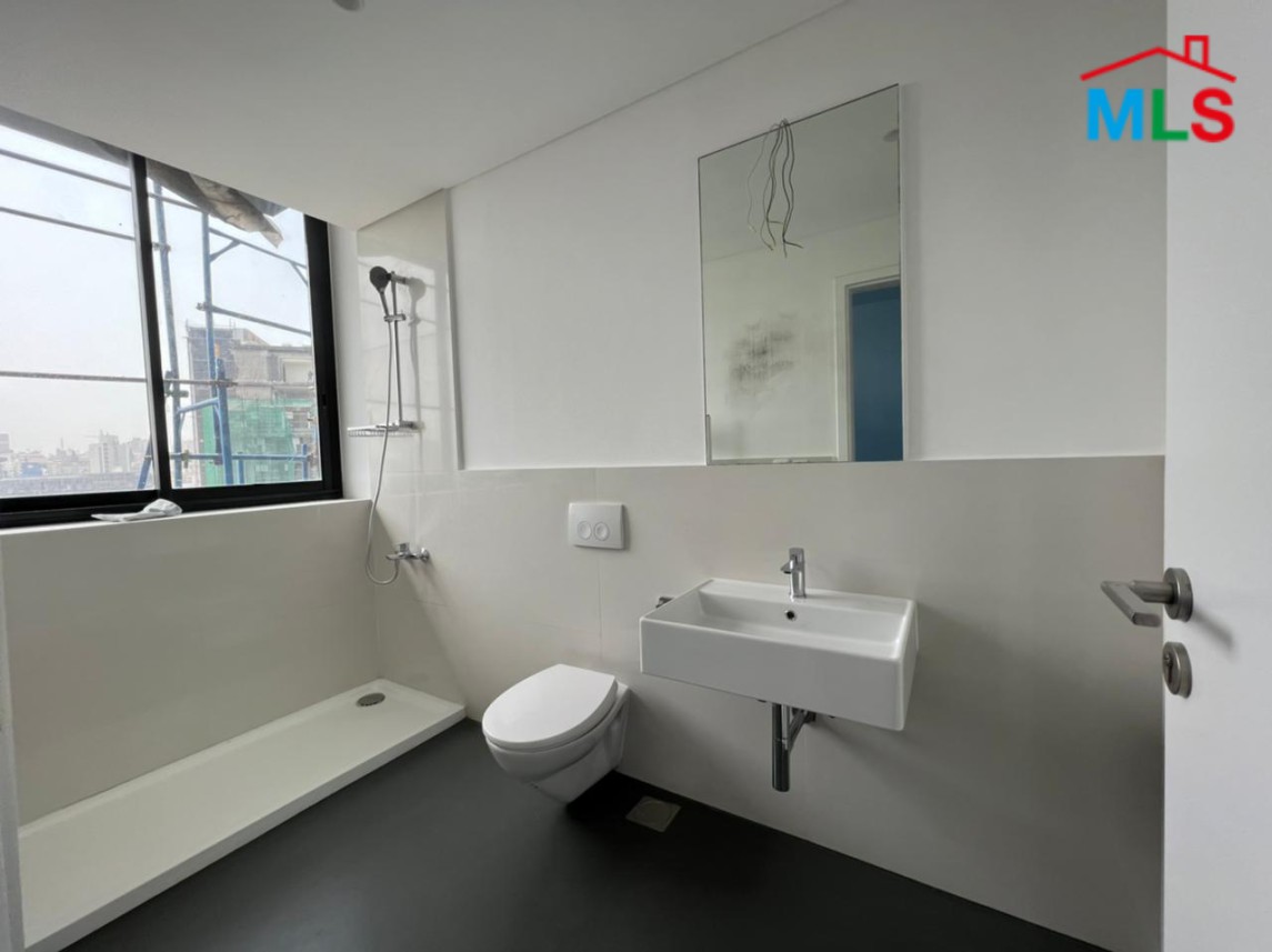 Apartment with Amazing View in a High-Rise Tower for Sale in Achrafieh