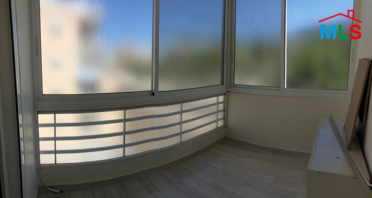 Fully Decorated Apartment for Sale in Halat