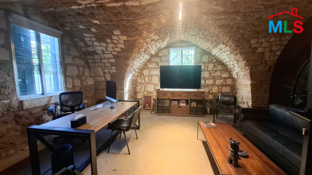 Land With Traditional Lebanese Old House For Sale In The Heart of Jbeil