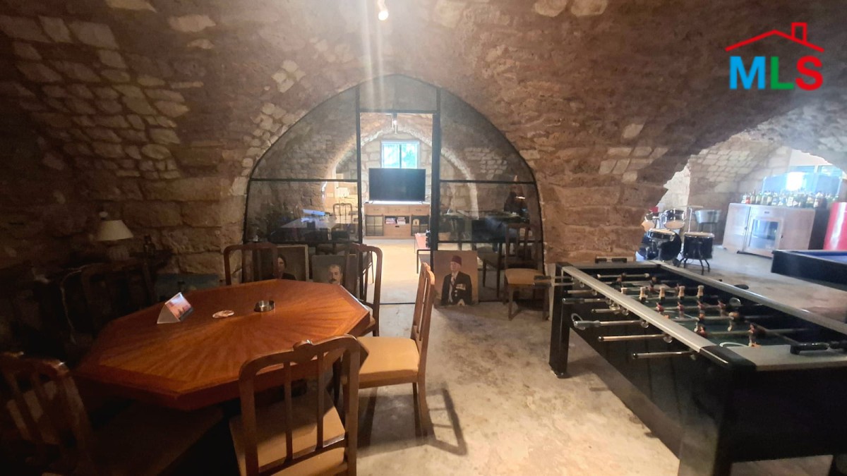 Land With Traditional Lebanese Old House For Sale In The Heart of Jbeil