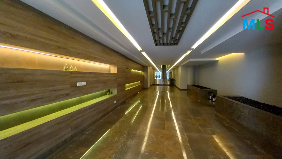 A super-deluxe apartment with garden For Sale in Sahel Alma
