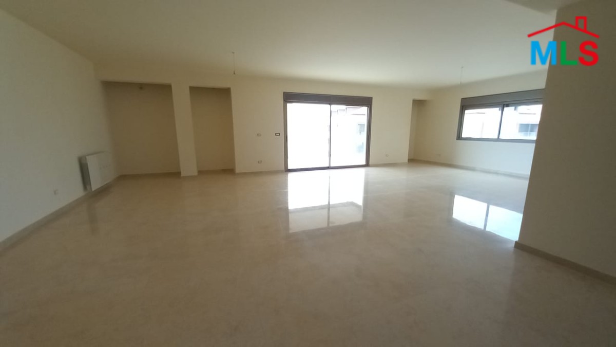 A super-deluxe apartment with garden For Sale in Sahel Alma