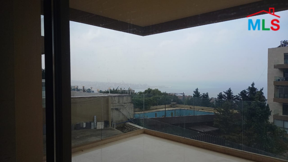 A super-deluxe apartment with garden For Sale in Sahel Alma