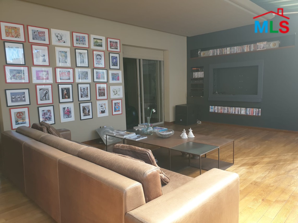 Furnished Spacious Apartment For Sale in Abd el Wahab, Achrafieh