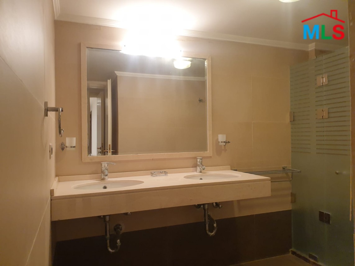 Spacious Apartment for sale in Clemenceau