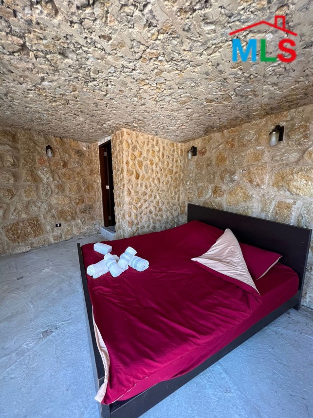 Luxurious Decorated Furnished Villa With Terrace And Garden For Sale in Fatqa