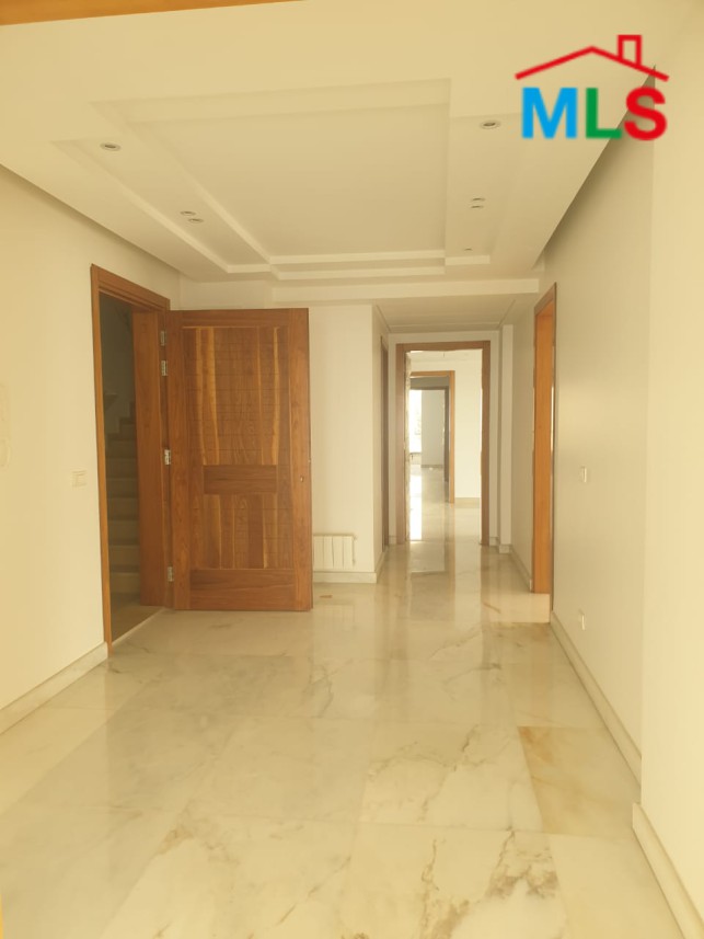 Spacious Luxurious Apartment For Sale in Baabda