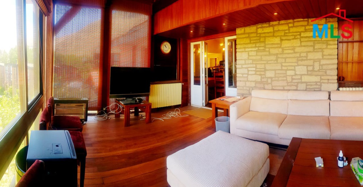 Stand Alone Chalet for Sale in San Antonio