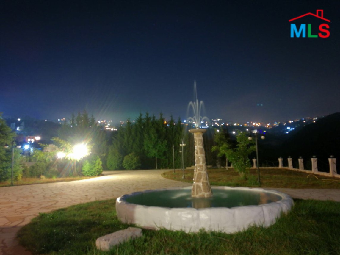 Super Deluxe Villa for Sale in Ajaltoun