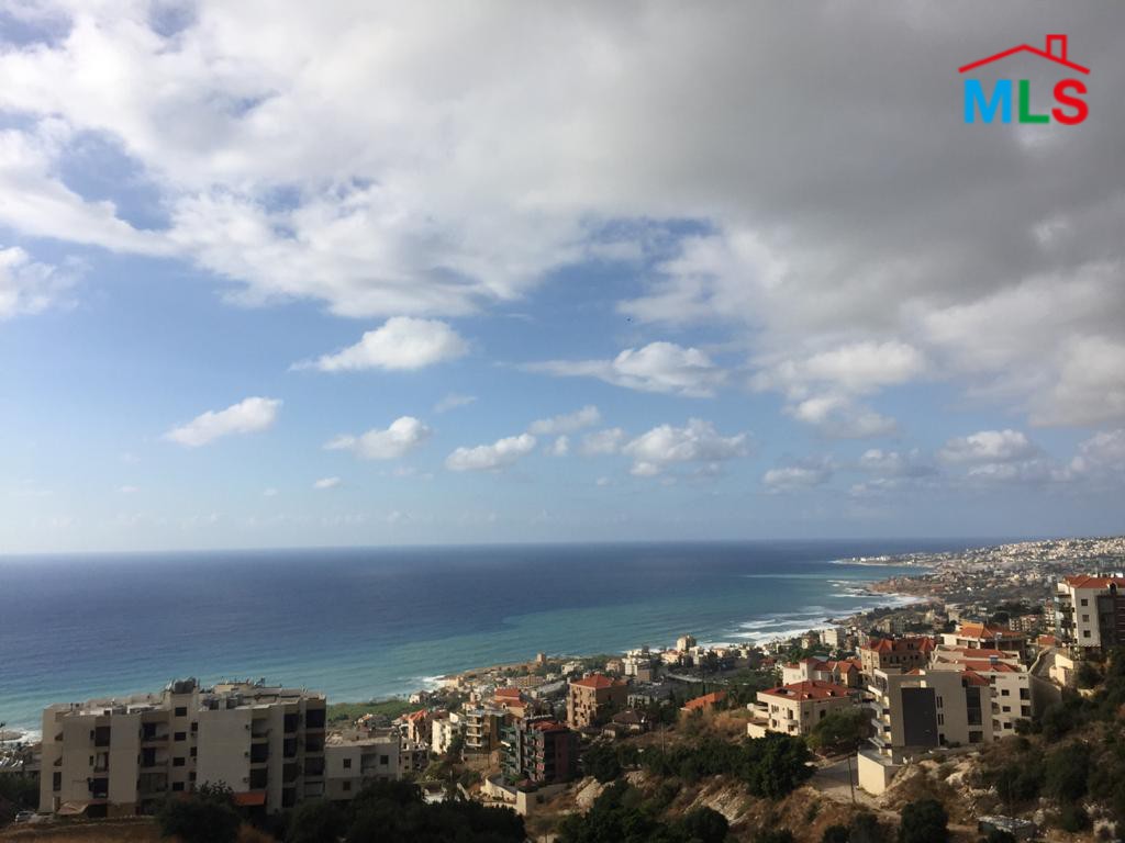 Deluxe Apartment for Sale in Halat with Amazing