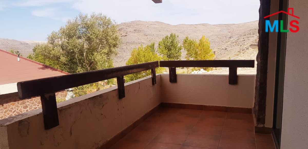 Chalet for Sale in San Antonio, Ouyoun Al Simen