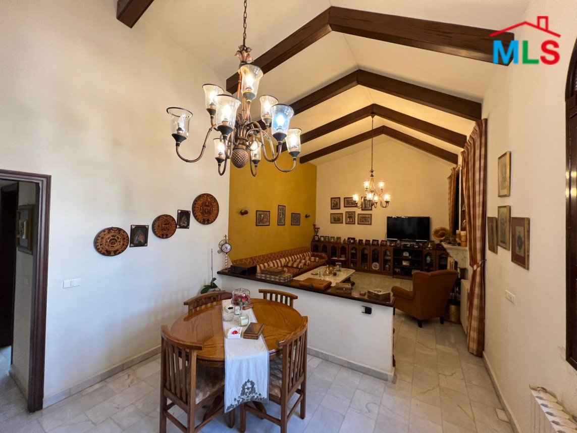 Villa With A Big Garden for Sale in Gherfine, Aamchit