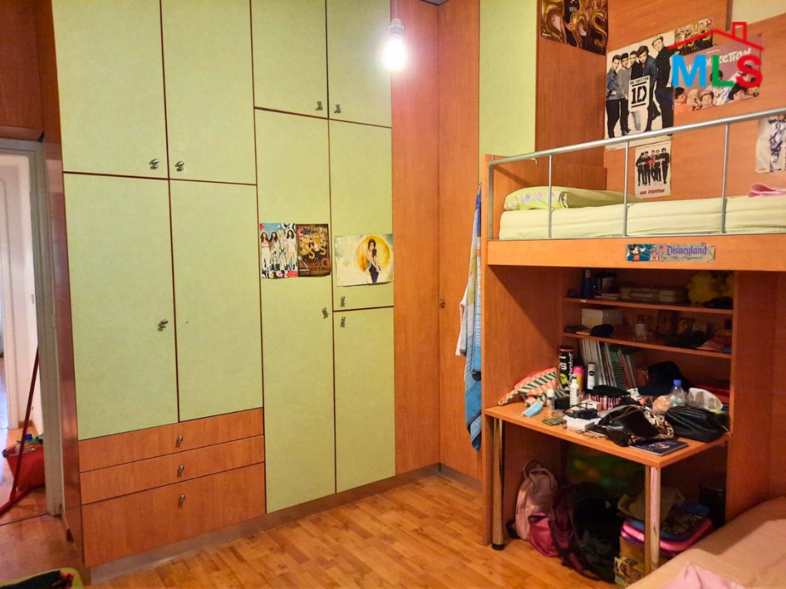 Apartment with Garden for Sale in Ballouneh