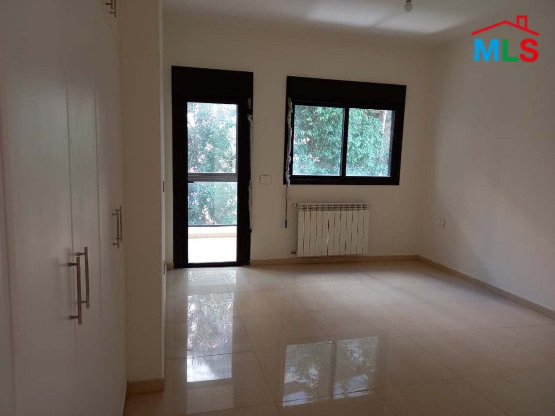 Deluxe Apartment for Sale in a prime location of Haret Sakher