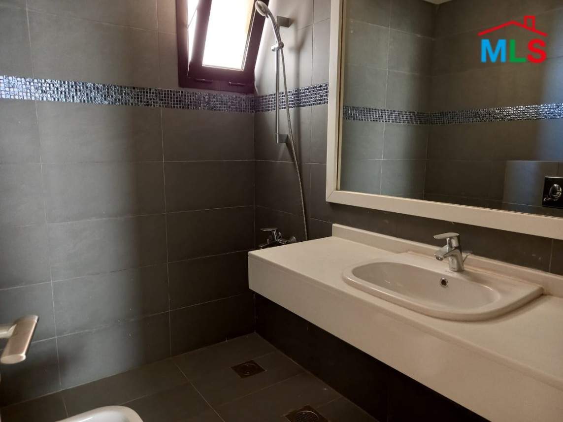 Deluxe Apartment for Sale in a prime location of Haret Sakher