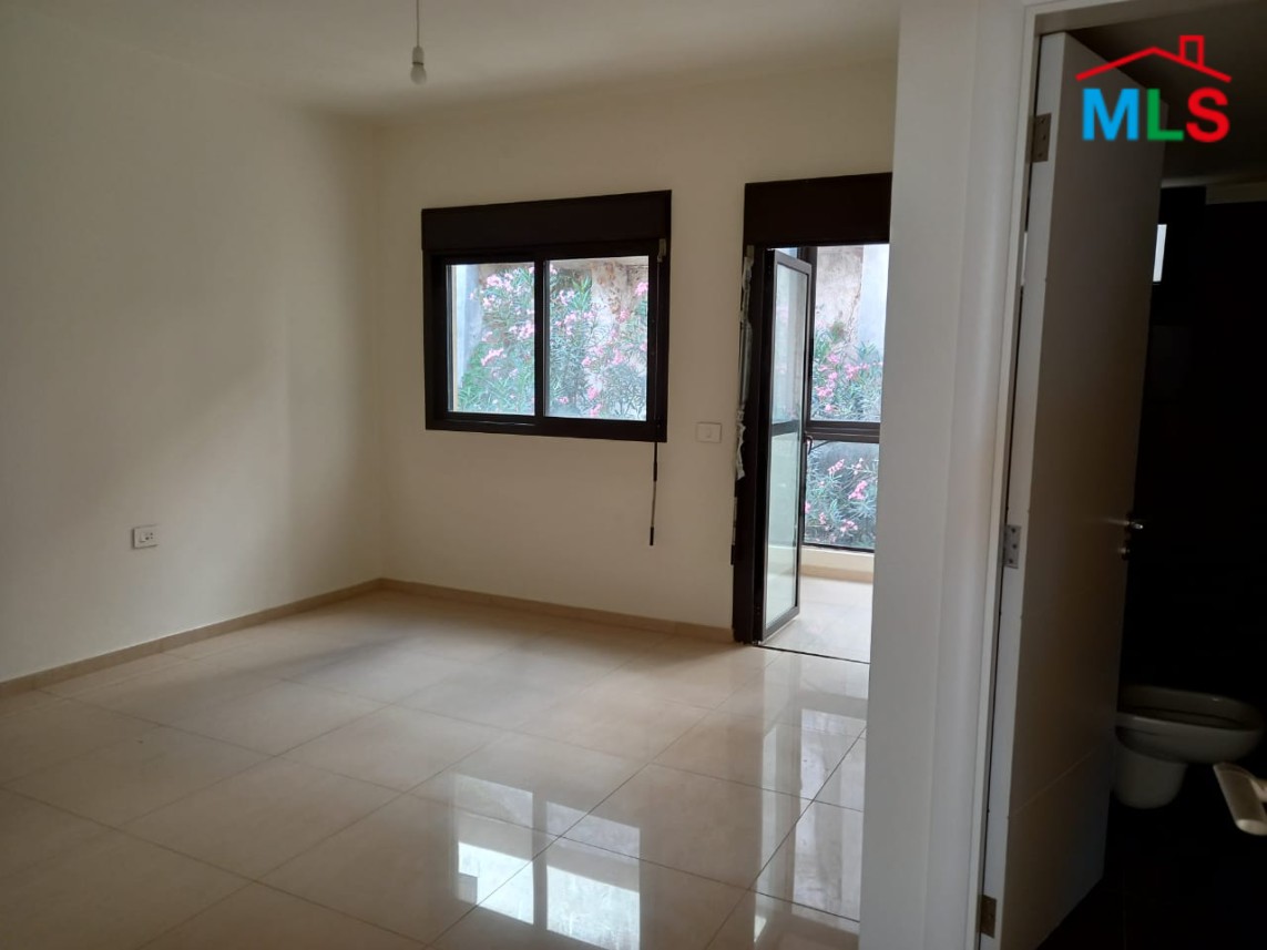 Deluxe Apartment for Sale in a prime location of Haret Sakher