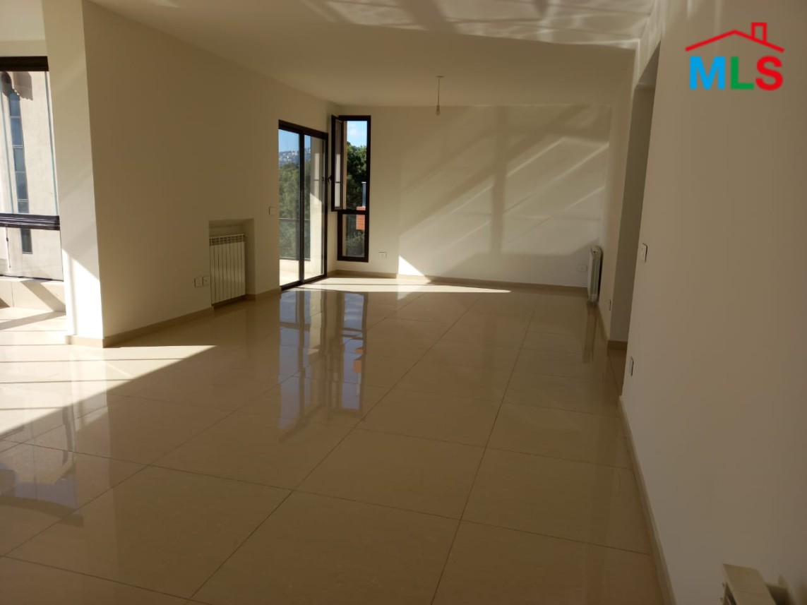 Deluxe Apartment for Sale in a prime location of Haret Sakher
