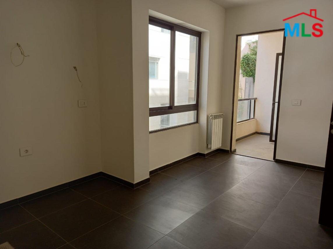 Deluxe Apartment for Sale in a prime location of Haret Sakher