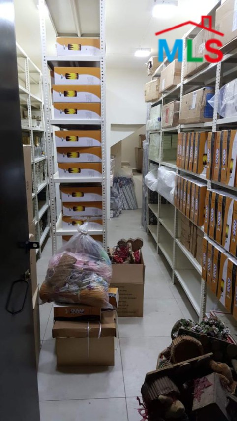 2-Floor Warehouse for Sale in Mansourieh