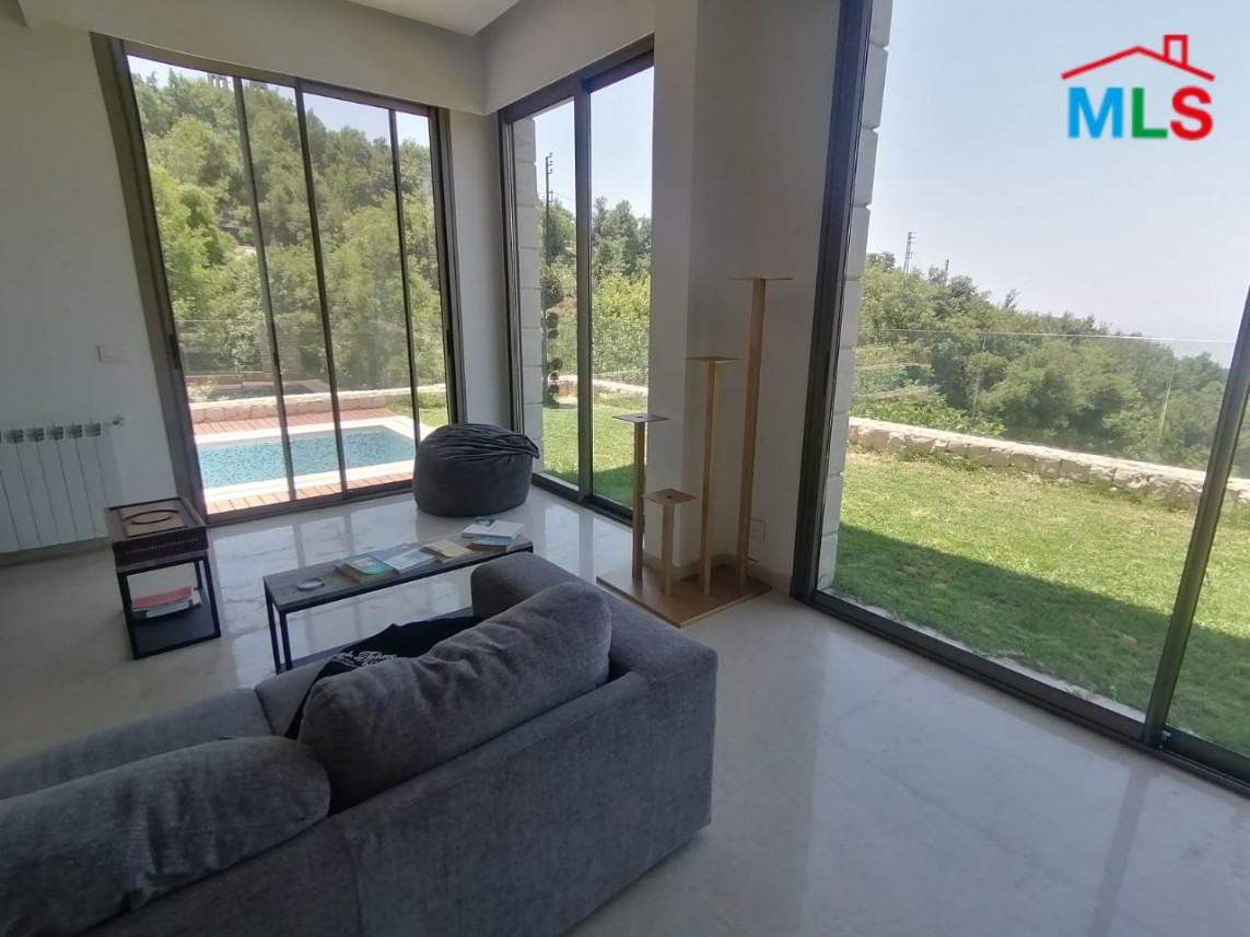 Furnished Villa with Garden for Sale in Aannaya