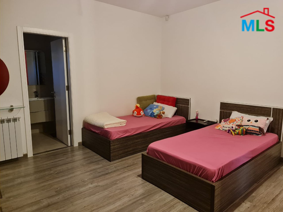Furnished Villa with Garden for Sale in Aannaya