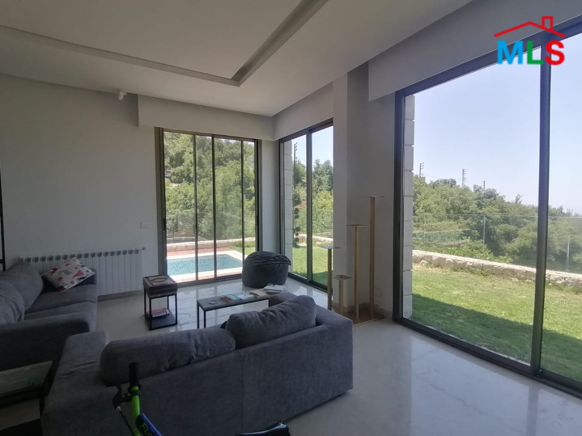 Furnished Villa with Garden for Sale in Aannaya