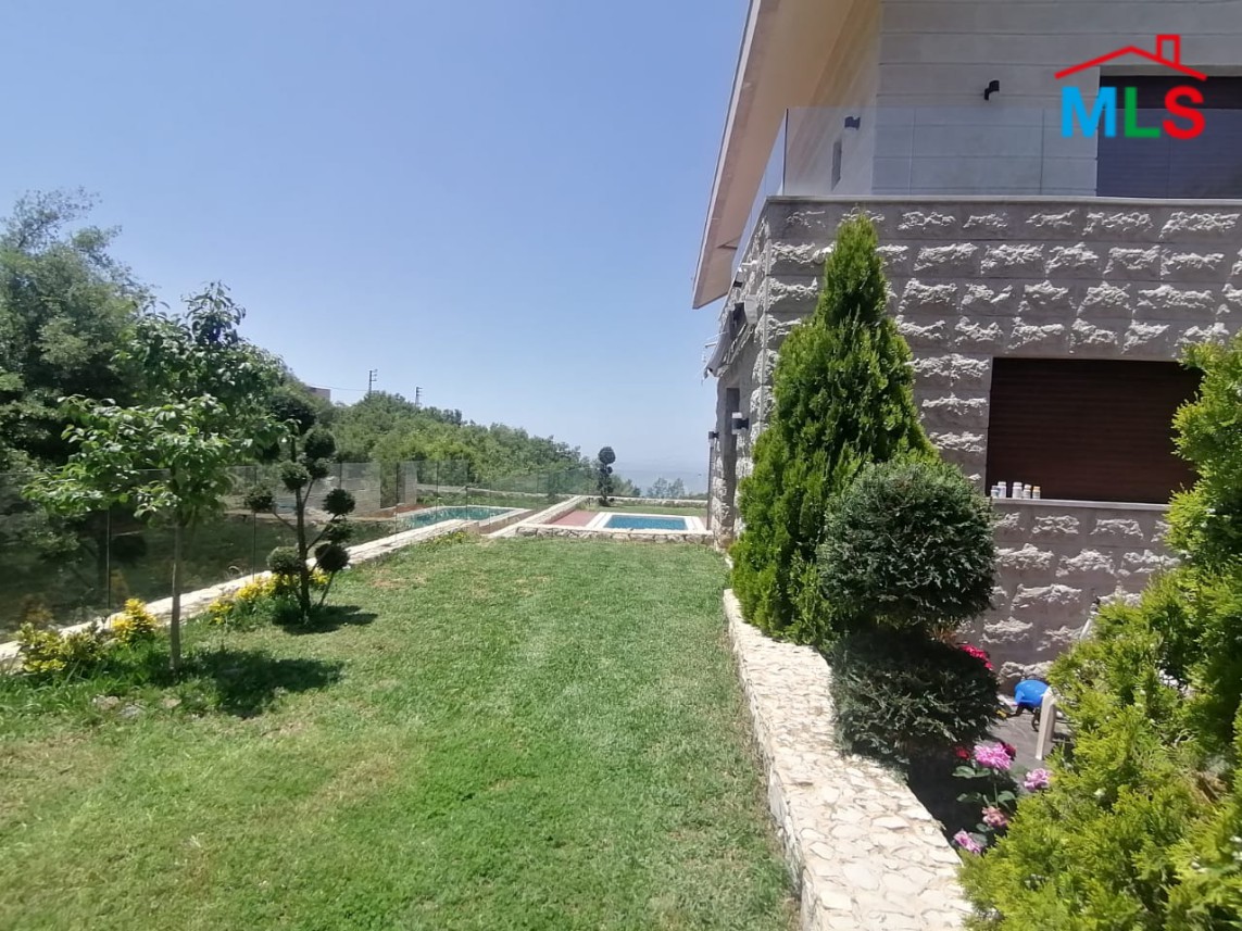 Furnished Villa with Garden for Sale in Aannaya