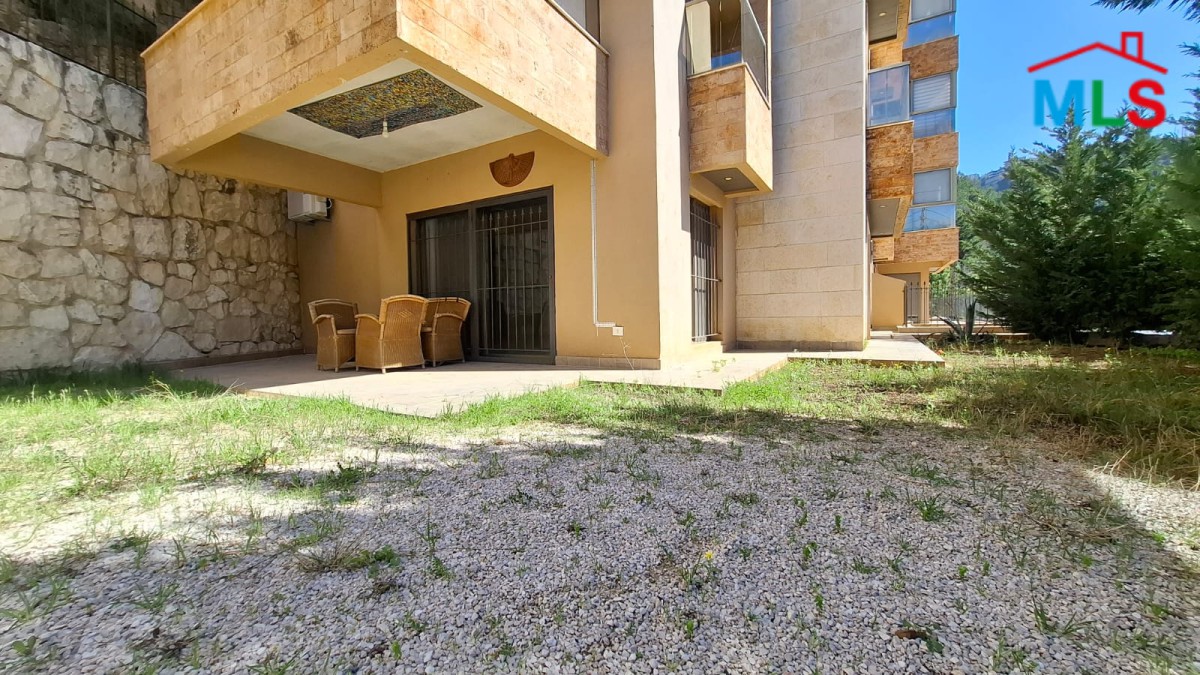 Unfurnished Apartment for Sale in Blat with Garden