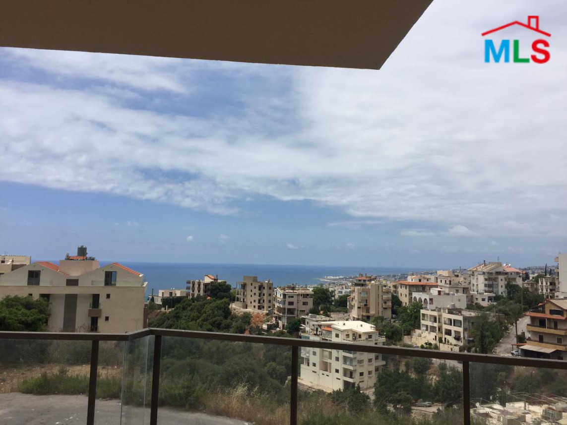 Apartment for Sale in Qartaboun With Terrace & Nice View