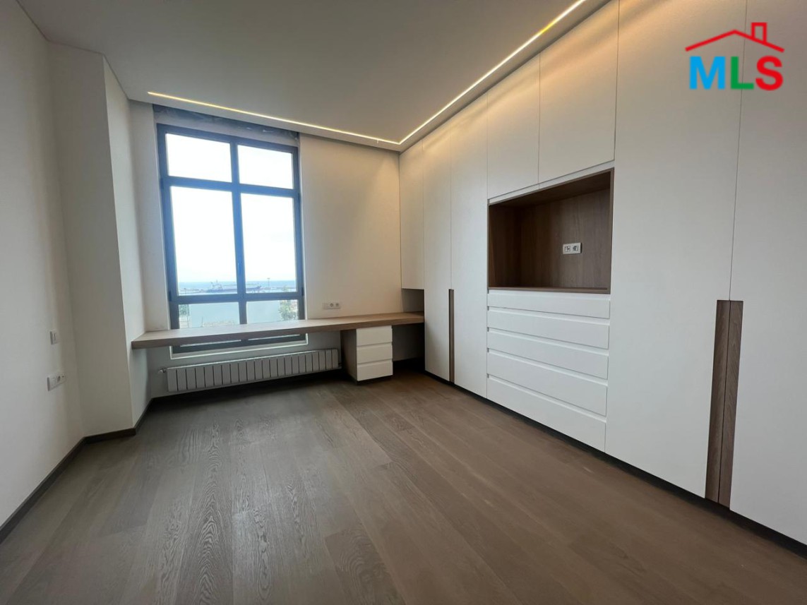 Apartment with Terrace for Sale in a Prime Location in Gemmayze