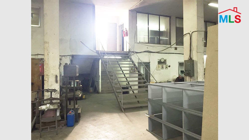 Industrial Grade 1 Warehouse Available for Sale in Dbayeh