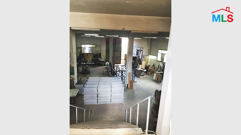 Industrial Grade 1 Warehouse Available for Sale in Dbayeh