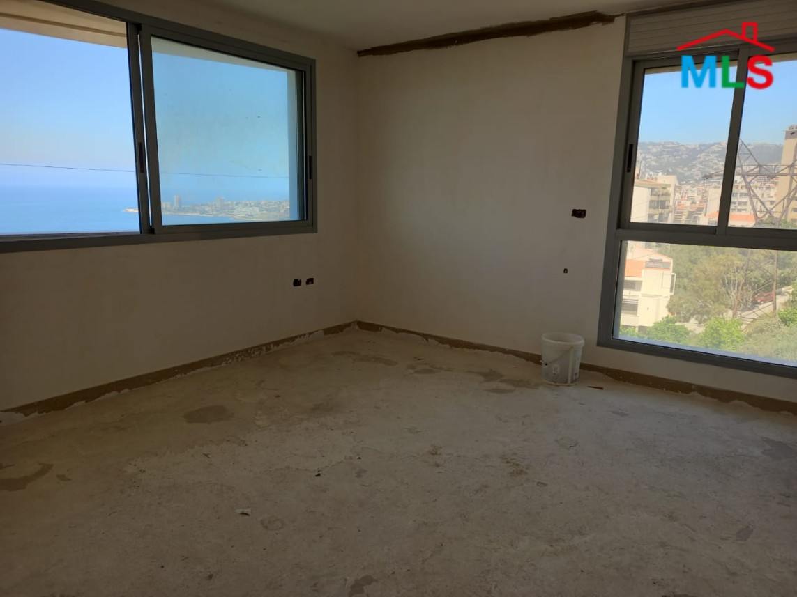 A Deluxe Duplex Overlooking the sea for Sale in Sahel Alma