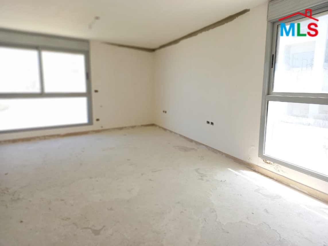 A Deluxe Duplex Overlooking the sea for Sale in Sahel Alma