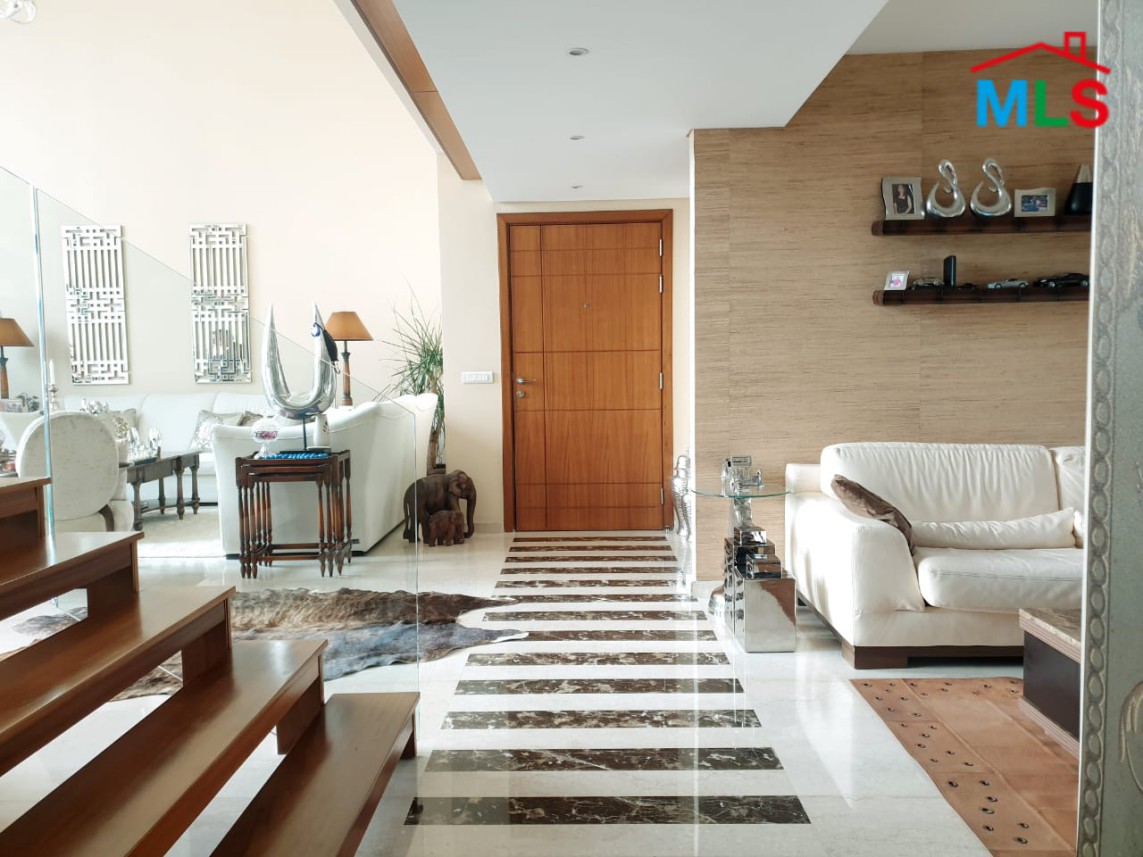 Beautiful Duplex with Open View for Sale in Achrafieh, Sioufi