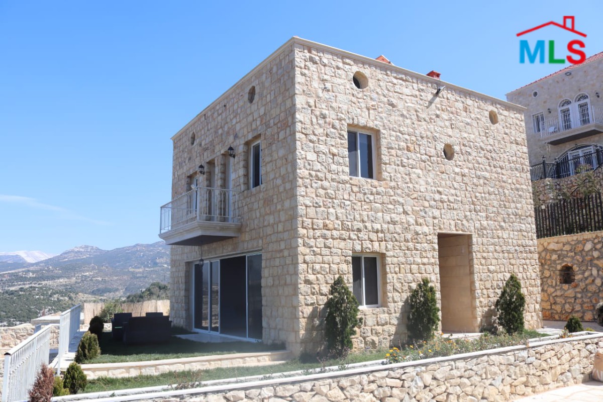 Villa for Sale in a Calm Area in Aleleh, Batroun
