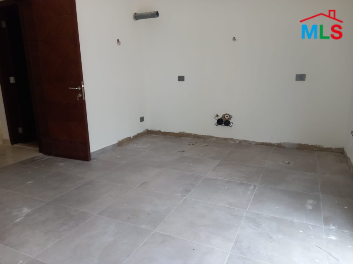 3-Bedroom Apartment for Sale in Ballouneh with Terrace