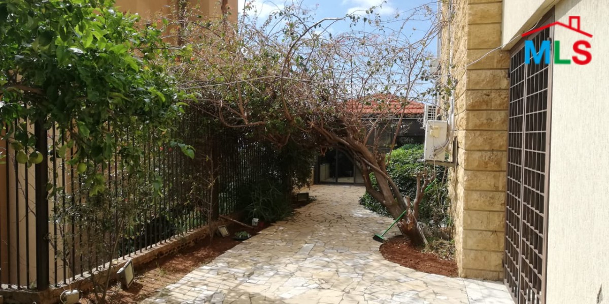 Large Apartment for Sale in the Heart of Naccache with Terrace & Garden