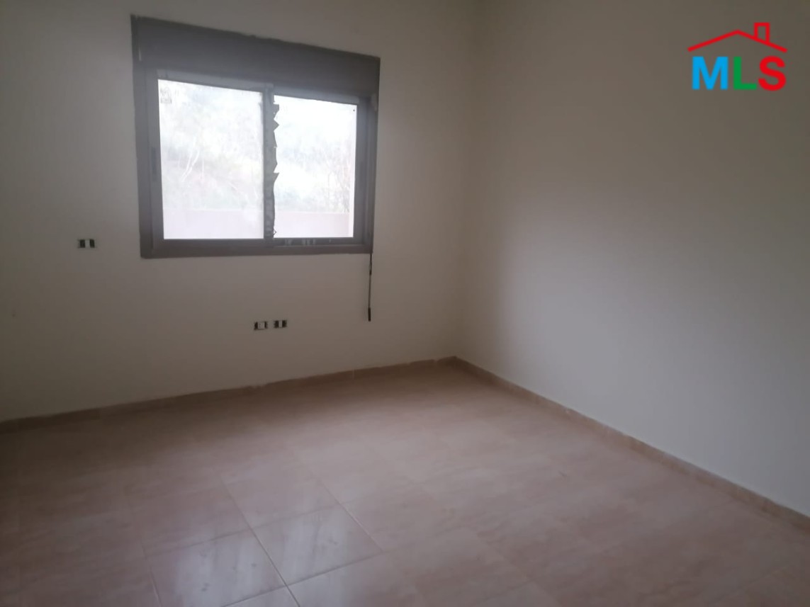 Apartment for Sale in Jbeil With a Garden