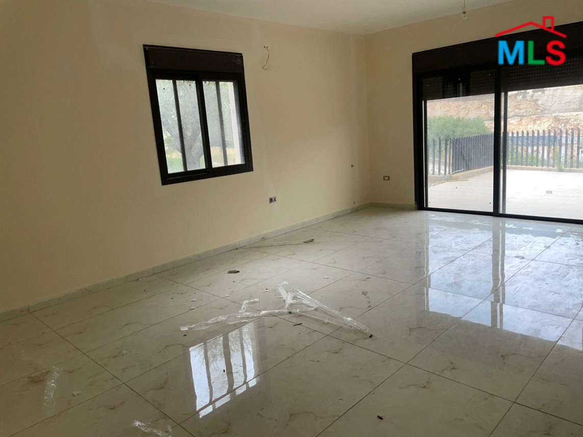 Apartment with Garden for Sale in Ijdabra
