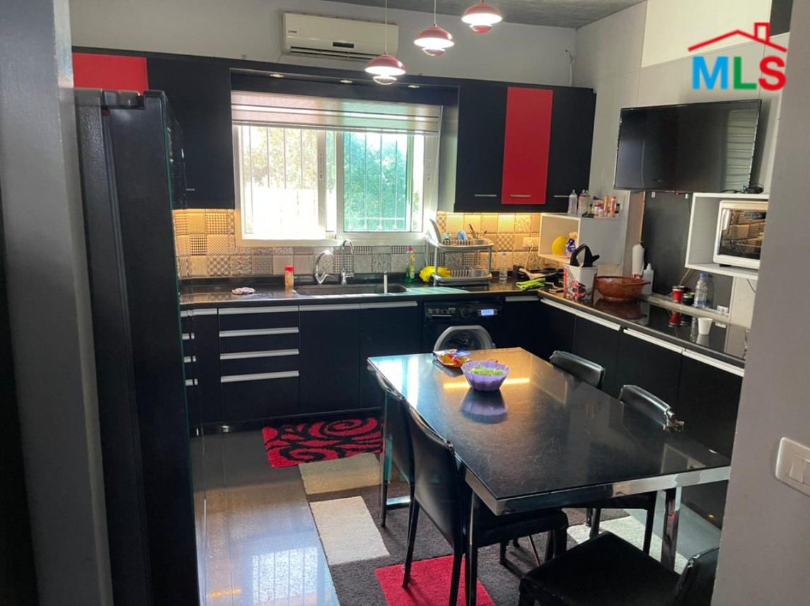 Private House for Sale in Aamchit in a Calm Zone
