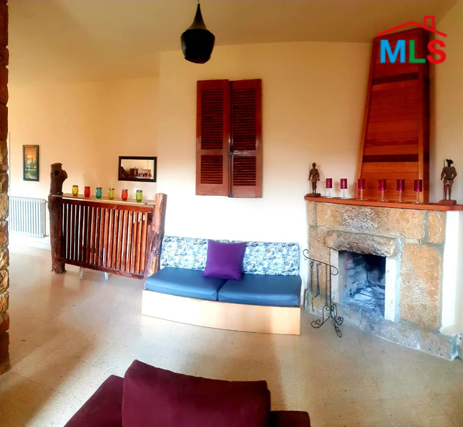 Traditional Renovated Old House for Sale in Hrajel