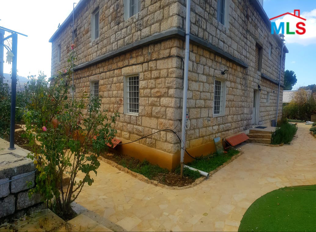 Traditional Renovated Old House for Sale in Hrajel