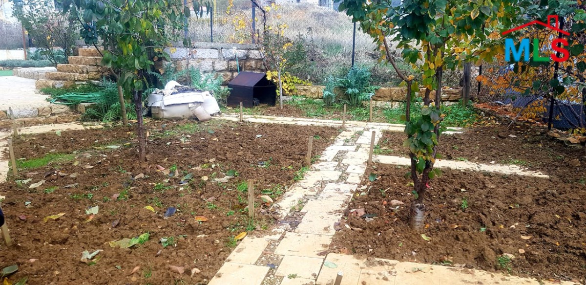 Traditional Renovated Old House for Sale in Hrajel
