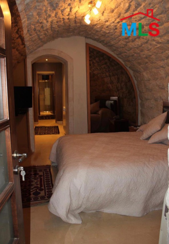 High-end Elegant Villa for Sale in Ghazir