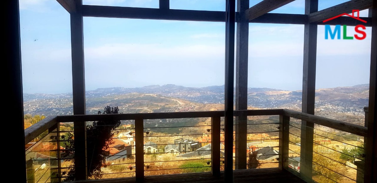 Stunning 4-Bedroom Townhouse for Sale in Tilal Faqra with an Amazing View